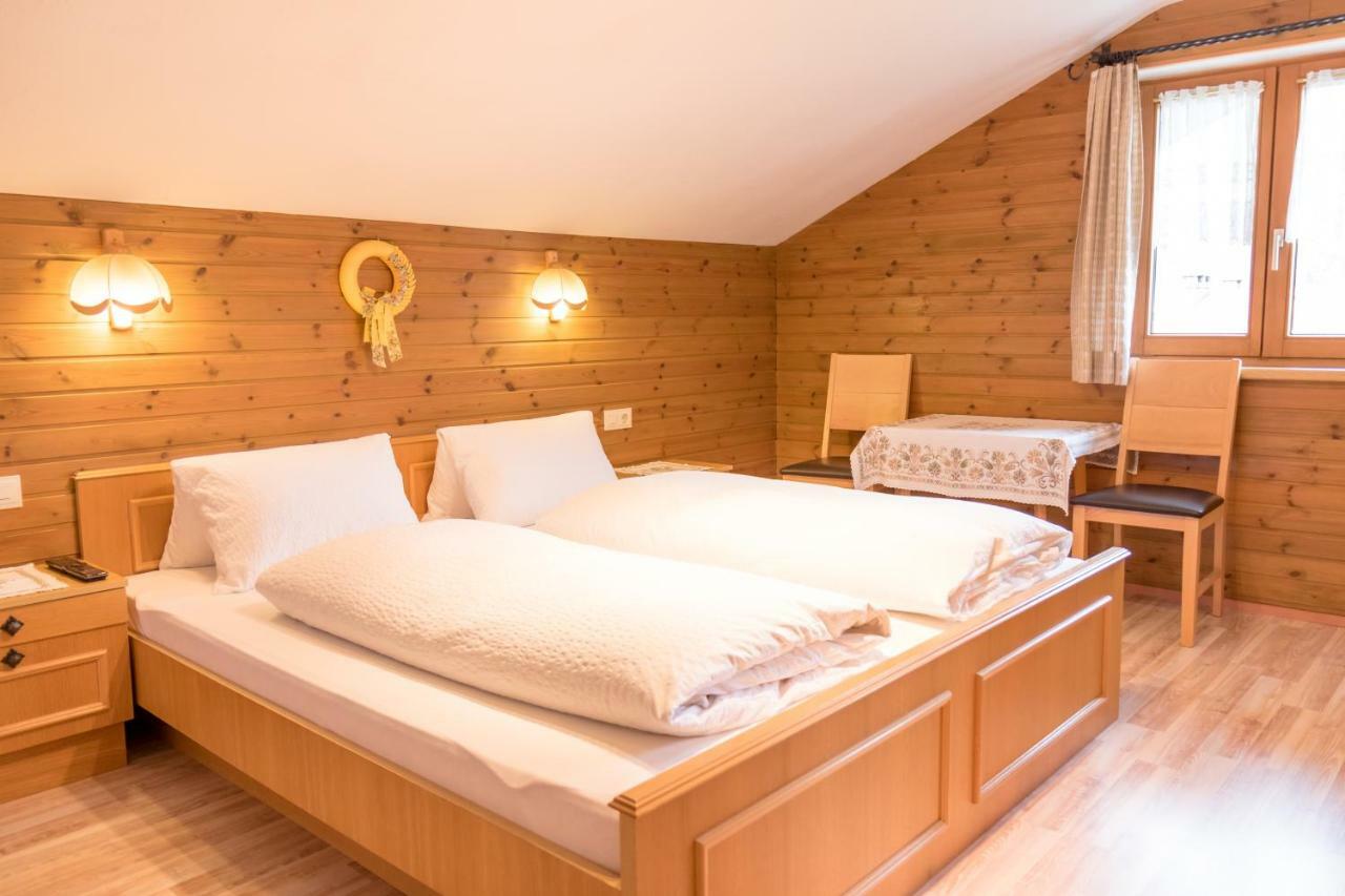 Landhaus Alpenrose Mayrhofen Exterior foto